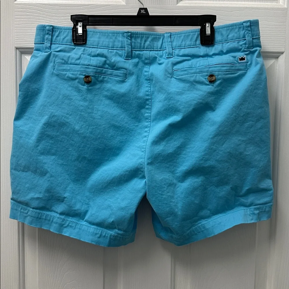 crown & ivy Bright Aqua Flat-Front Men's‎ Chino Shorts